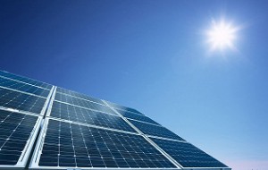 Niños-que-solventaron-paneles-solares-para-su-salón-de-clases-ya-utilizan-energía-verde